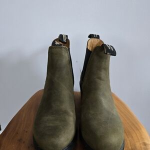 Olive Green Blundstone Chelsea Boots
